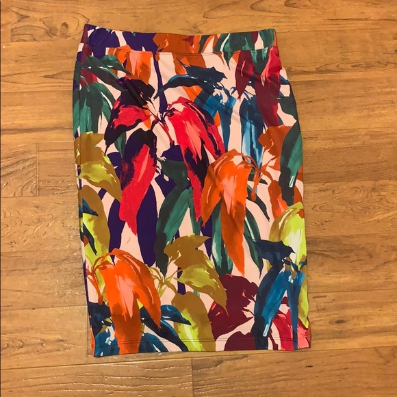 Trina Turk multicolor pencil skirt size medium - Picture 1 of 2